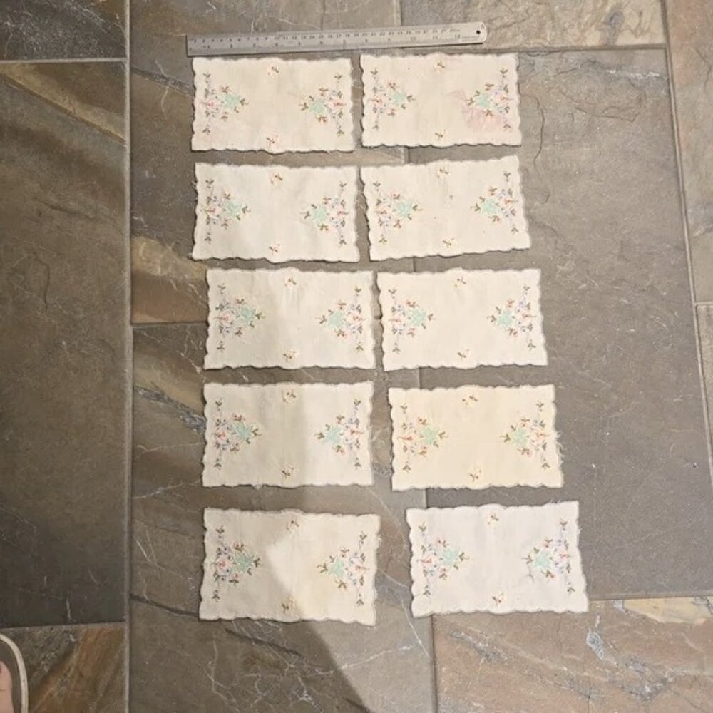 Vintage Embroidered small mats 7 in x 4 in with floral decoration
